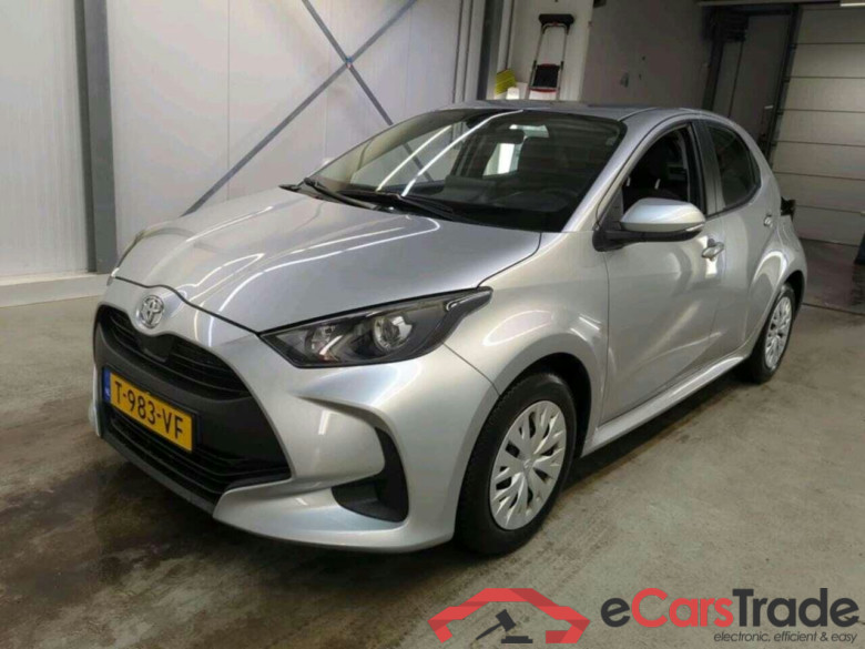 TOYOTA Yaris 1.5 VVT-i Active #1