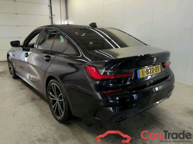BMW 3-serie 330e Bns Ed. Pl. #6