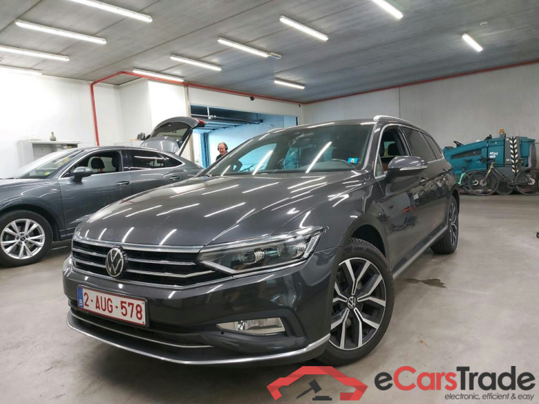 VOLKSWAGEN - VW  PASSAT VARIANT TDI 122PK DSG Elegance Business #1