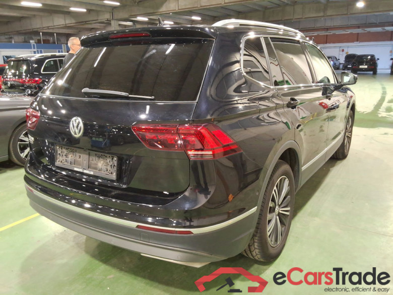 VOLKSWAGEN TIGUAN ALLSPACE 2.0 TDI HIGHLINE DSG #4