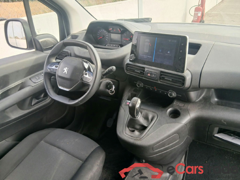 PEUGEOT Partner / 2018 / 4P / furgón derivado de turismo Premium Standard 600kg BlueHDi 73kW (AC) #3