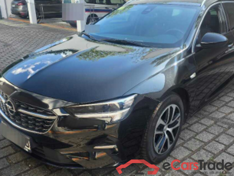 Insignia B Sports Tourer Business 1.5 90KW AT8 E6d