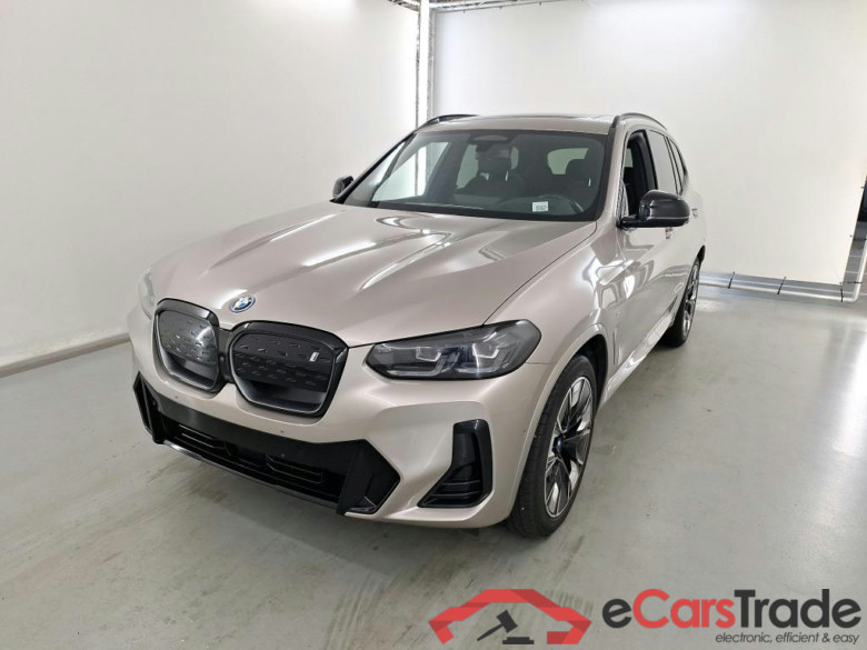 BMW IX3 80KWH AUTO