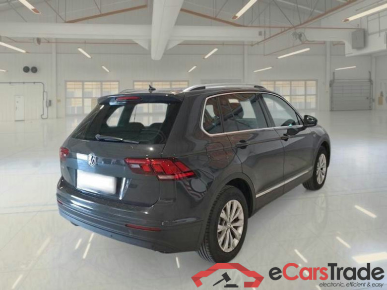 VOLKSWAGEN TIGUAN / 2016 / 5P / SUV 2.0 TDI SCR 110KW BUSINESS BMT DSG #2