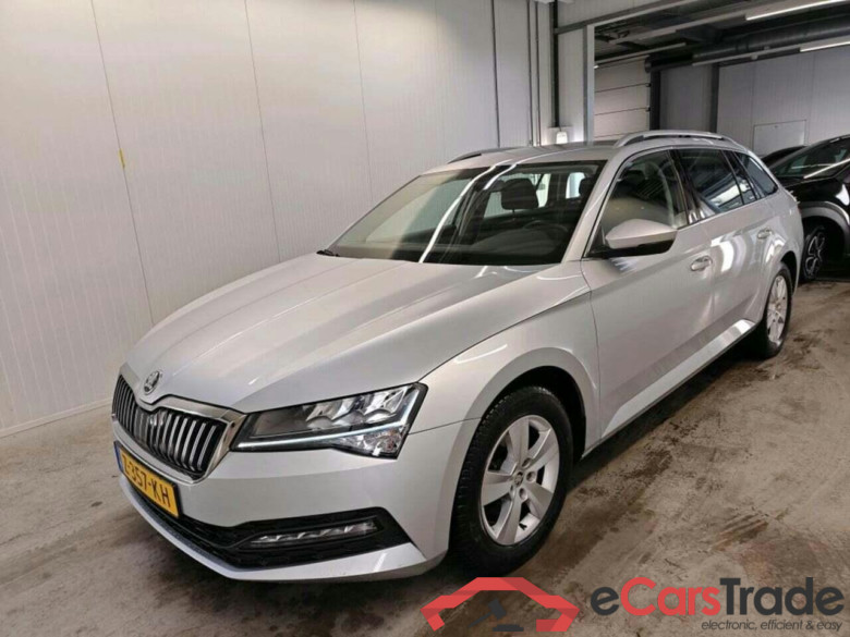 SKODA Superb Combi 1.5 TSI Business Ed. #1