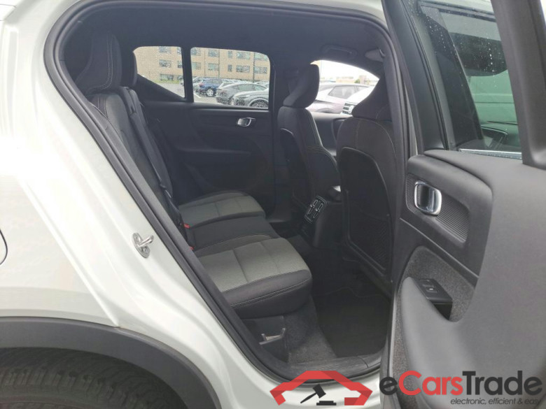 VOLVO XC40 1.5 T4 PHEV INSCRIPTION EXPR. DCT #6