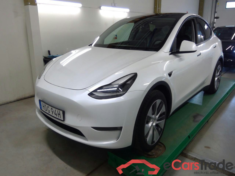 Tesla Model Y Long-Range AWD #1