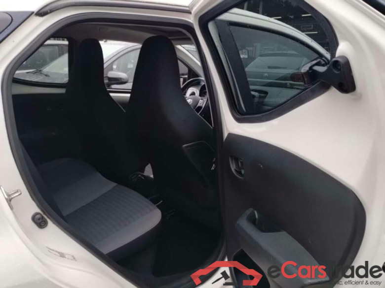 TOYOTA Aygo 1.0 VVT-i x-cite #5