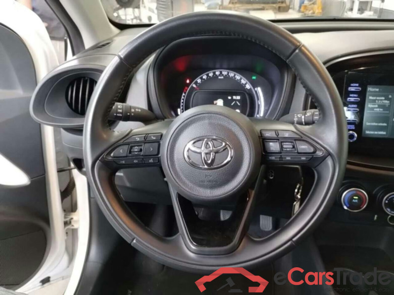 TOYOTA Aygo X 1.0 VVT-i MT Play #6