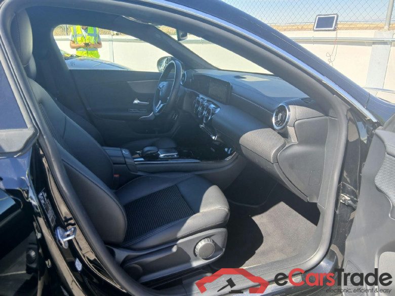 MERCEDES-BENZ CLA / 2019 / 4P / coupé CLA 200 D DCT #6
