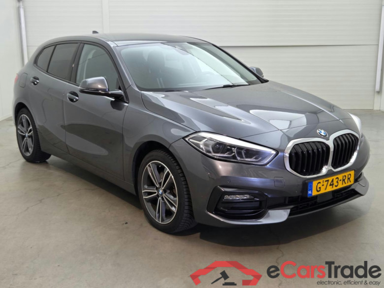 BMW 1-serie 118i Executive Edition #2