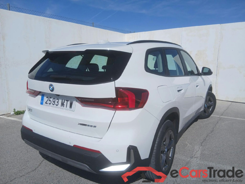 BMW X1 / 2022 / 5P / todoterreno xDrive25e #2