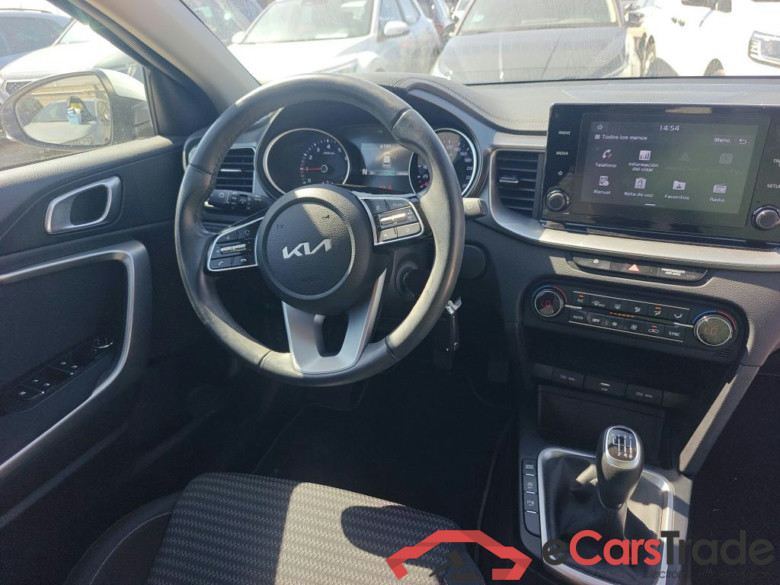 KIA XCeed / 2019 / 5P / todoterreno 1.5 MHEV iMT Drive 118kW (160CV) #3