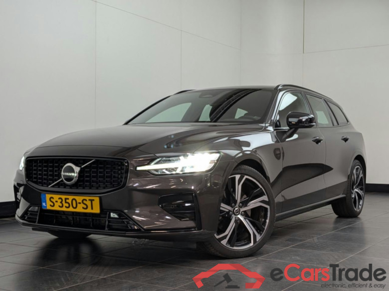 VOLVO V60 2.0 B4 Plus Dark