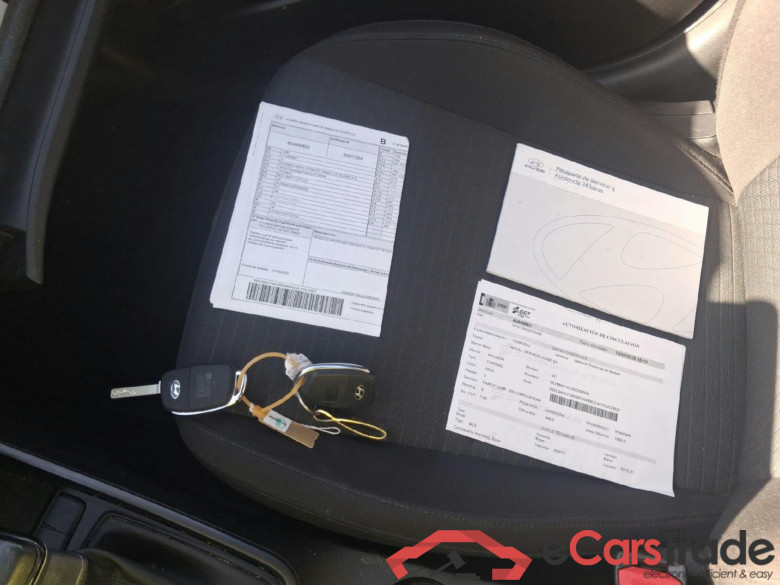 HYUNDAI i20 / 2020 / 5P / berlina con portón 1.0 TGDI 74kW (100CV) 48V Klass DCT #5
