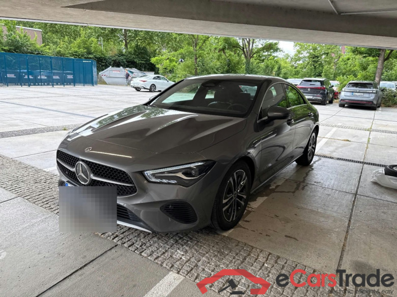 MERCEDES-BENZ CLA Coupe Diesel 200 d 8G-DCT Entry 4d 110kW #1