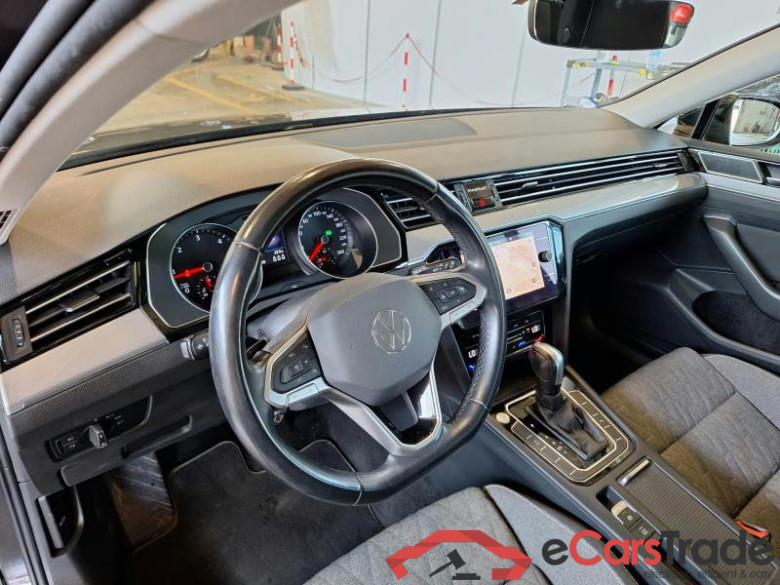 VOLKSWAGEN PASSAT / 2019 / 5P / STATION WAGON VAR. 2.0TDI SCR EVO 110KW BUSINESS DSG #3