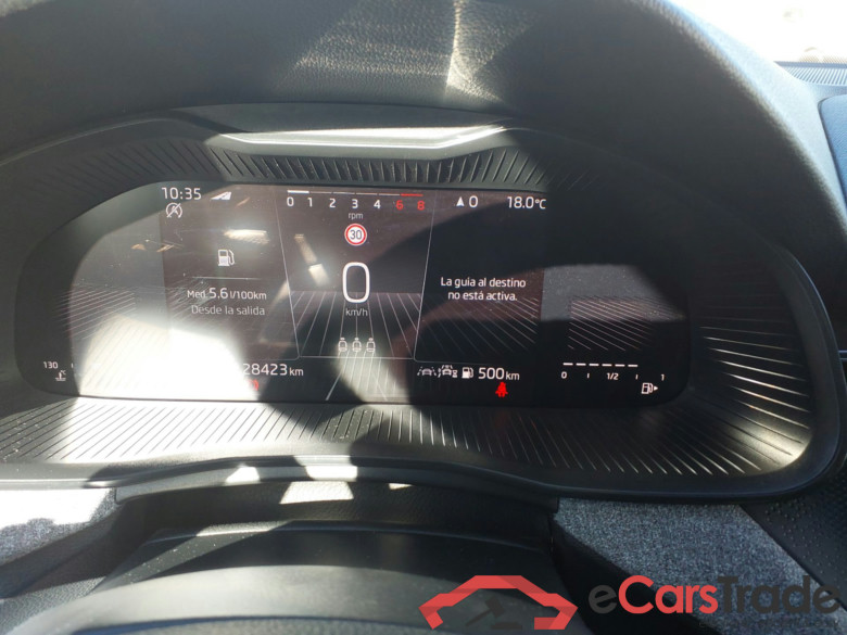 SKODA Kamiq 1.0 TSI 85 kW (115 CV) Manual 6 vel. Selection(Winterpack) #4
