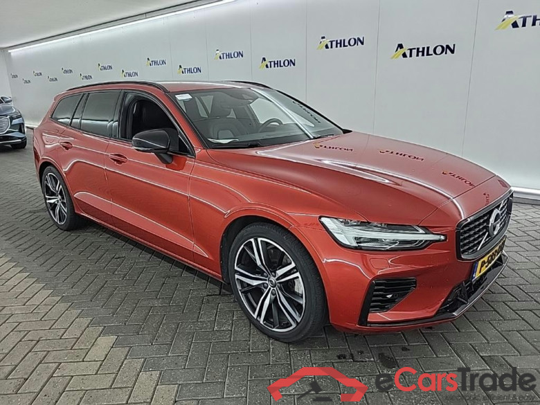 VOLVO V60 Recharge T6 AWD Automaat R-Design 5D 251kW #2