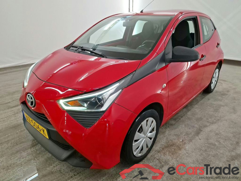 Toyota AYGO 1.0 VVT-i x-fun 5d #1