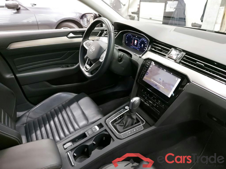 VOLKSWAGEN - VW  PASSAT VARIANT TDI 200PK DSG7 4MOTION  Elegance Business Pack Adventure With 12 Way Electric Nappa Seats & Matrix & Winter & Head UP & HarmanKardon & Auxiliary Heater & Area View & Park&Trailer Assist #3