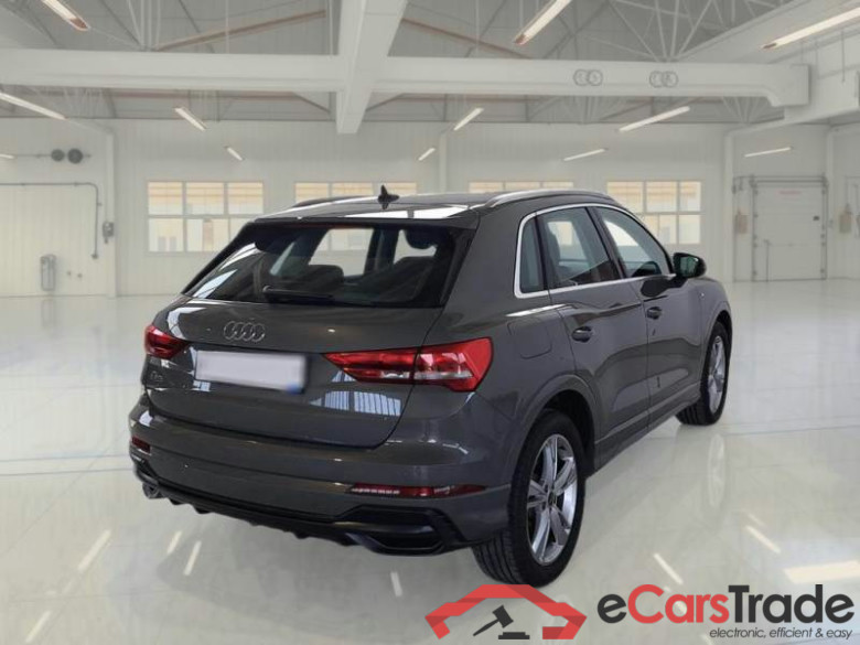 AUDI Q3 / 2018 / 5P / SUV 35 TFSI S TRONIC S LINE EDITION #2