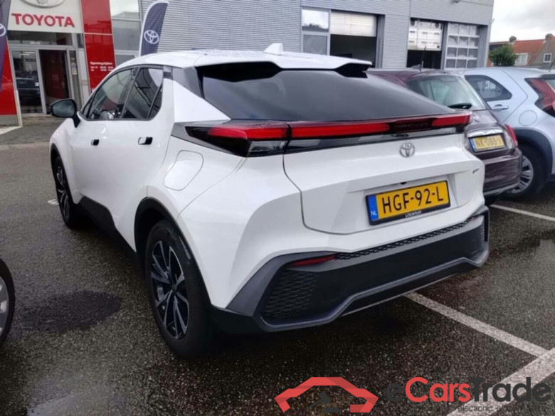 TOYOTA C-HR 2.0 Plug-in Hybrid 220 Dynamic #3