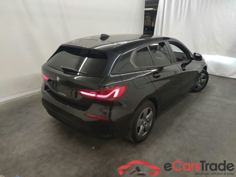 BMW 1 Reeks Hatch 116dA (85 kW) 5d #2