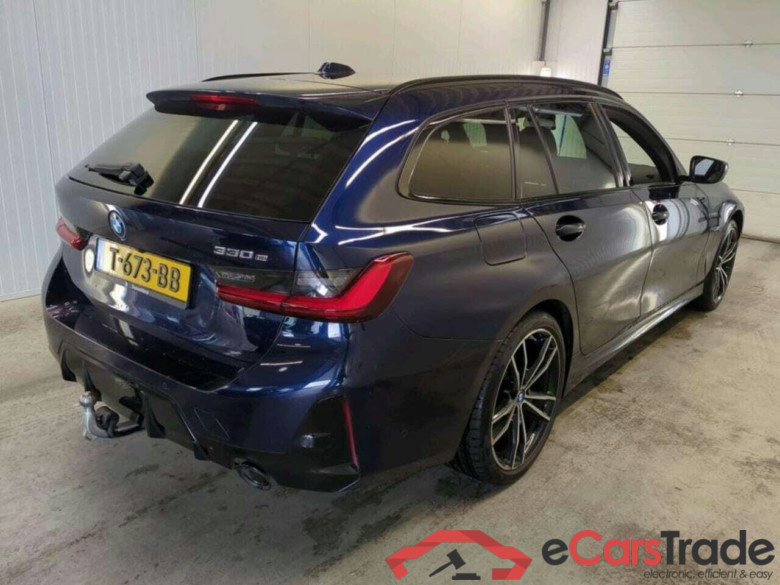 BMW 3-serie Touring 330 #2