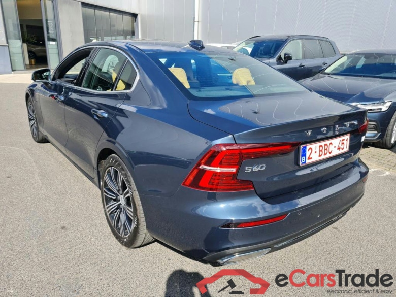VOLVO S60 2.0 T8 PHEV AWD INSCRIPTION AUTO #3