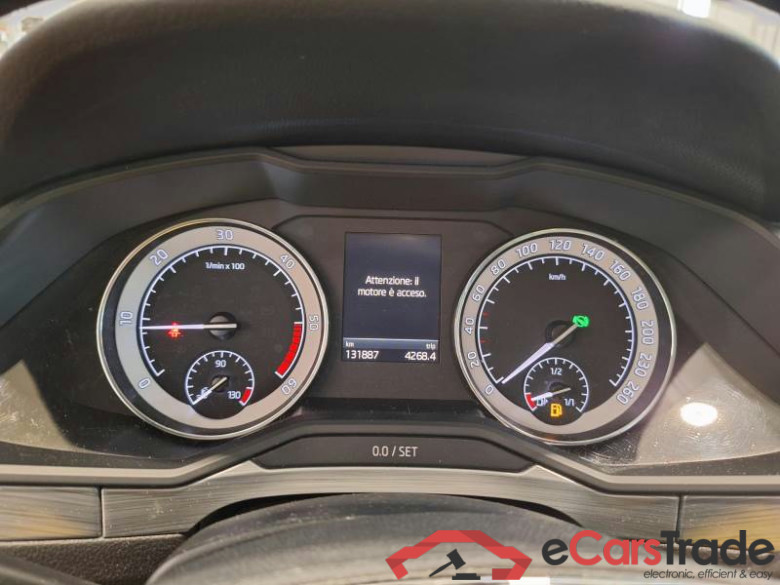 SKODA SUPERB WAGON / 2019 / 5P / STATION WAGON 2.0 TDI EVO 110KW EXECUTIVE DSG #4