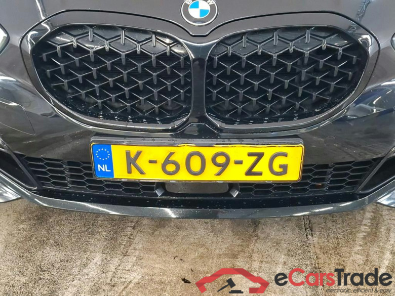 BMW 1 Serie 118iA 5d #5