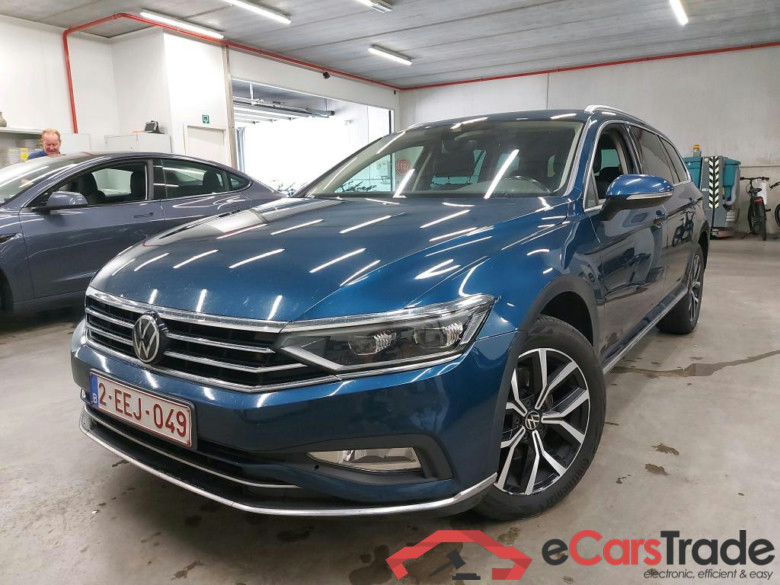 VOLKSWAGEN - VW  PASSAT VARIANT TDI 122PK DSG Elegance Business With Vienna Leather & Easy Opne Pack &  & Electric Foldable Towing Hook #1