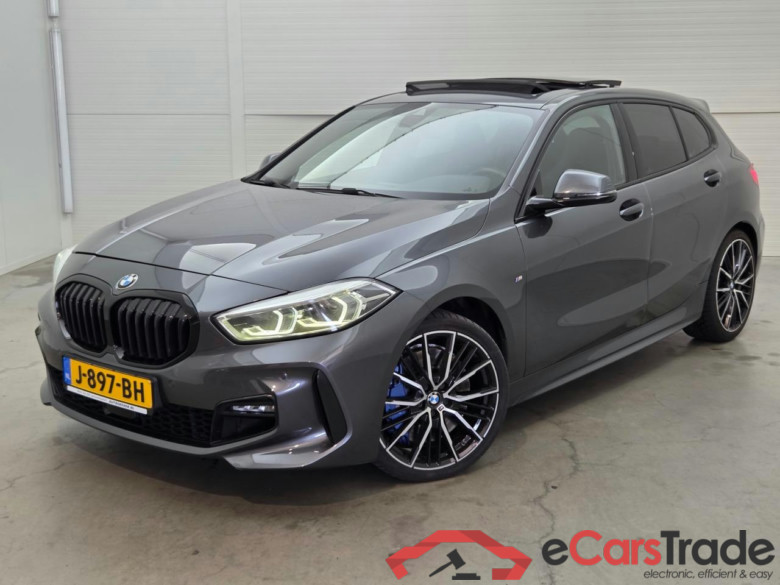 BMW 1-serie 118i Executive Edition #1