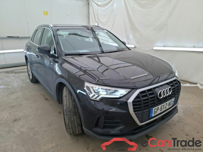 AUDI Q3 / 2018 / 5P / SUV 45 TFSI E 245 S TRONIC BUSINESS LINE #4