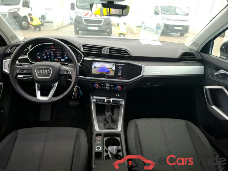 AUDI Q3 / 2018 / 5P / SUV 45 TFSI E 245 S TRONIC BUSINESS LINE #5