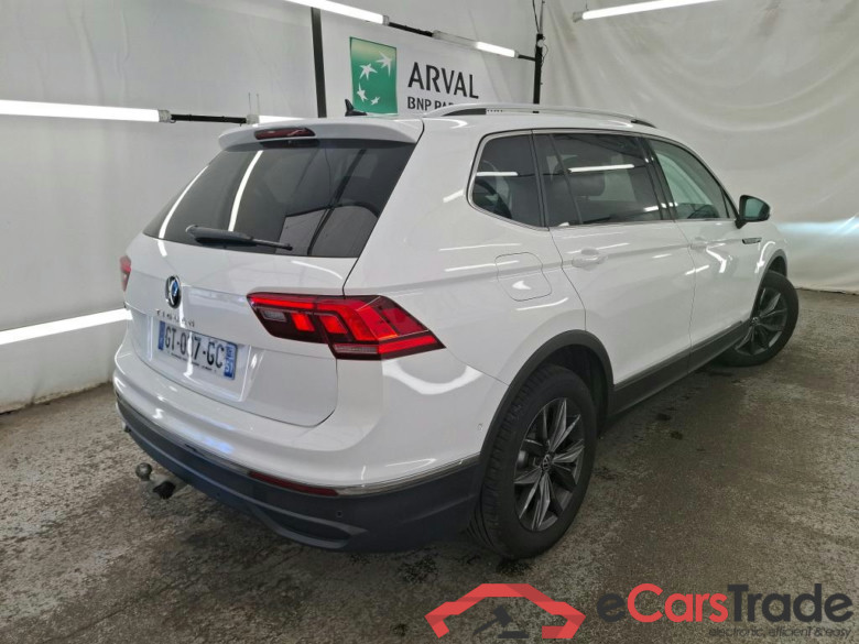 VOLKSWAGEN Tiguan Allspace / 2021 / 5P / SUV 2.0 TDI 150 DSG7 LIFE PLUS #3