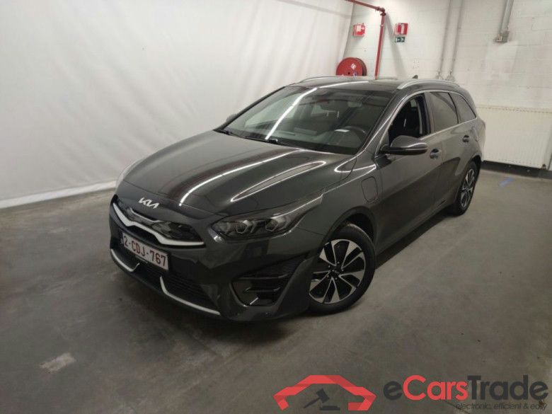 KIA cee'd Sportswagon Business Line 1.6 GDi PHEV DCT 5d