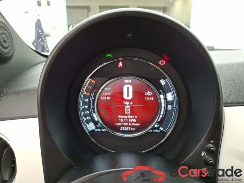 FIAT 500 C 1.0 Hybrid Dolcevita #6