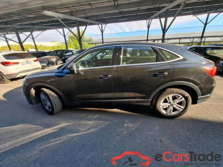 AUDI Q3 Sportback / 2019 / 5P / SUV 45 TFSI E 245 S TRONIC BUSINESS LINE #4