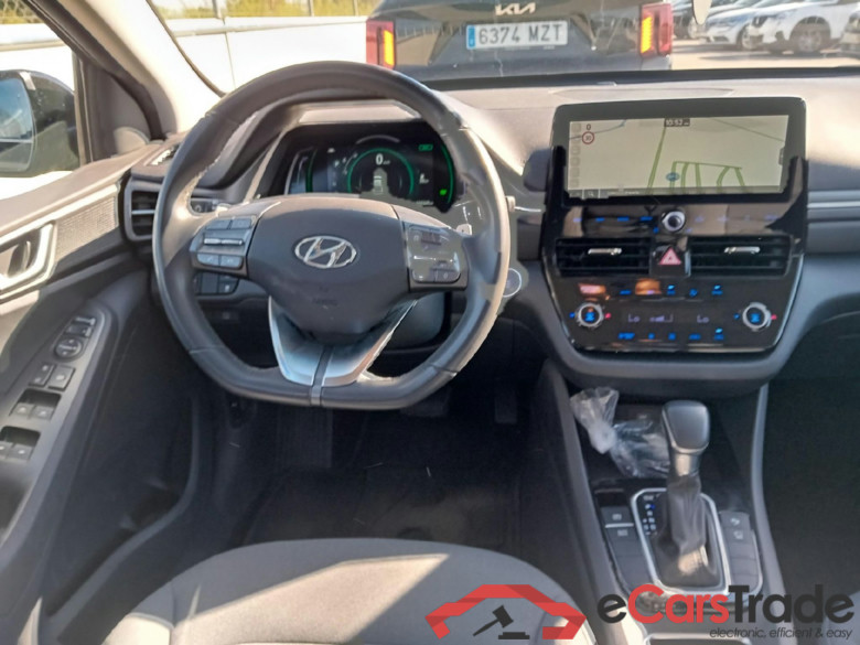 HYUNDAI IONIQ / 2019 / 5P / berlina con portón 1.6 GDI HEV Tecno DCT #3