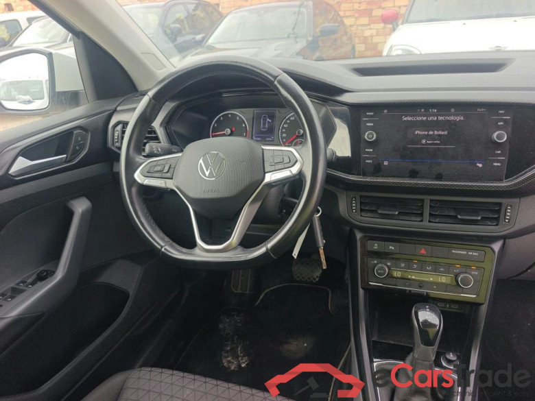 VOLKSWAGEN T-Cross / 2018 / 5P / todoterreno Advance 1.0 TSI 81kW (110CV) DSG (AC3) #3