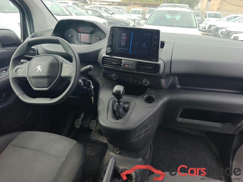 PEUGEOT Partner / 2018 / 3P / furgón derivado de turismo Pro Standard 600kg BlueHDi 73kW #3