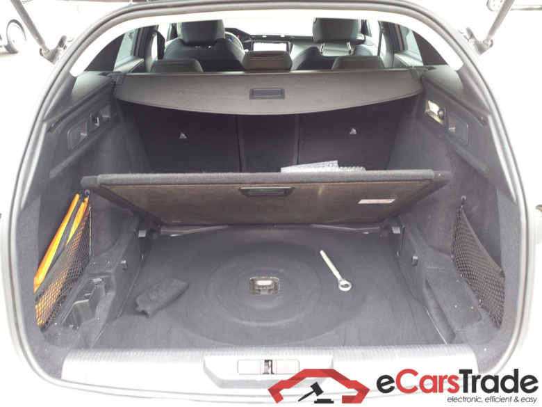 PEUGEOT 308 PEUGEOT 308 SW 1.2 1.2 PURETECH 130 BVM ALLURE #2