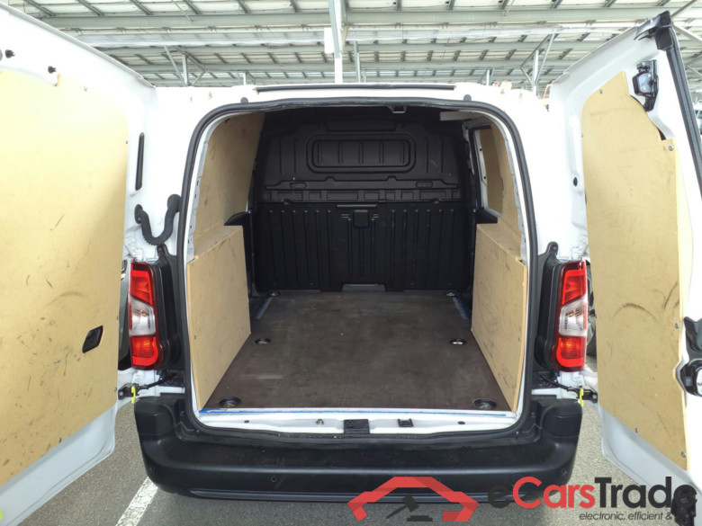 OPEL Combo  OPEL Combo  CARGO HDI 100 TAILLE M 950KG + PACK CHANTIER + CAMERA AR + RADIO DAB TABLETTE 8’’ #2
