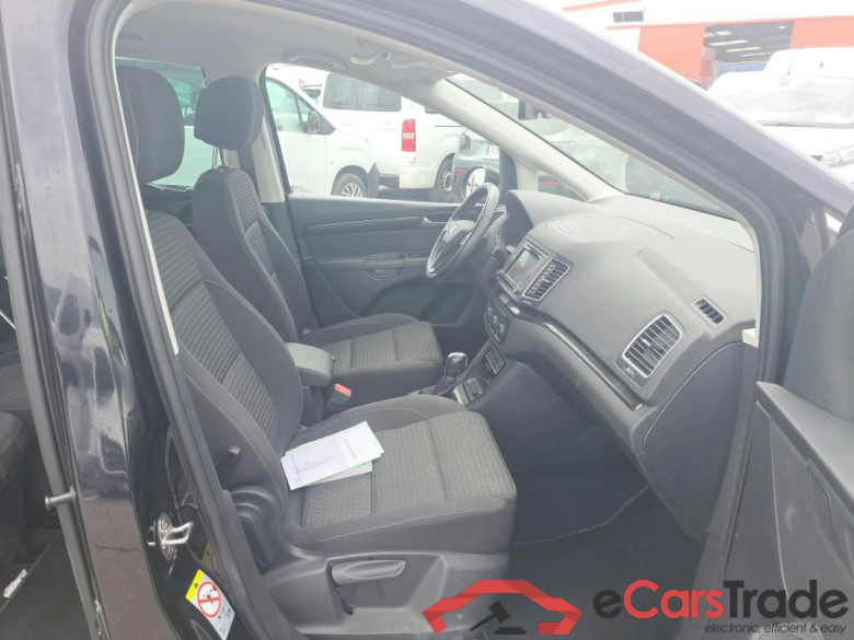 SEAT Alhambra / 2010 / 5P / monovolumen 1.4 TSI 110kW DSG S/S Excellen GO(SP) #6