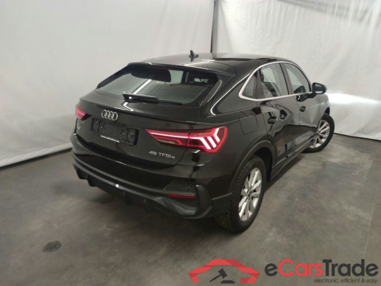 Audi Q3 Sportback 45 TFSI e S tronic 5d #2