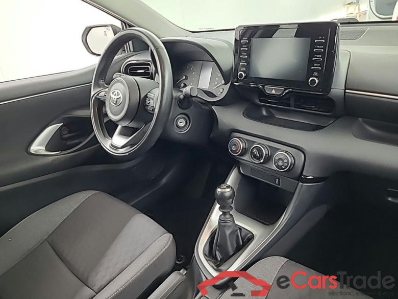 TOYOTA Yaris 1.5 VVT-i Active 5D 92kW #6