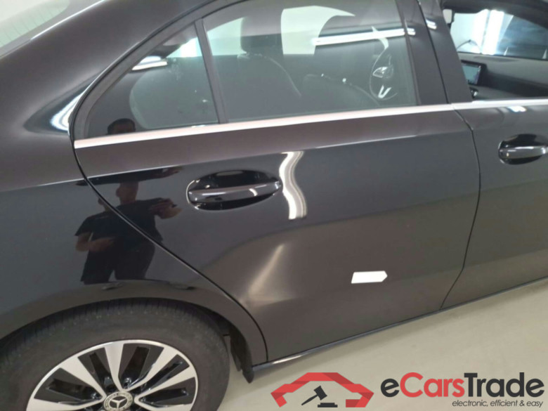 MERCEDES-BENZ A-KLASSE LIMOUSINE 2.0 180 D BUSINESS SOL. AUT. #4