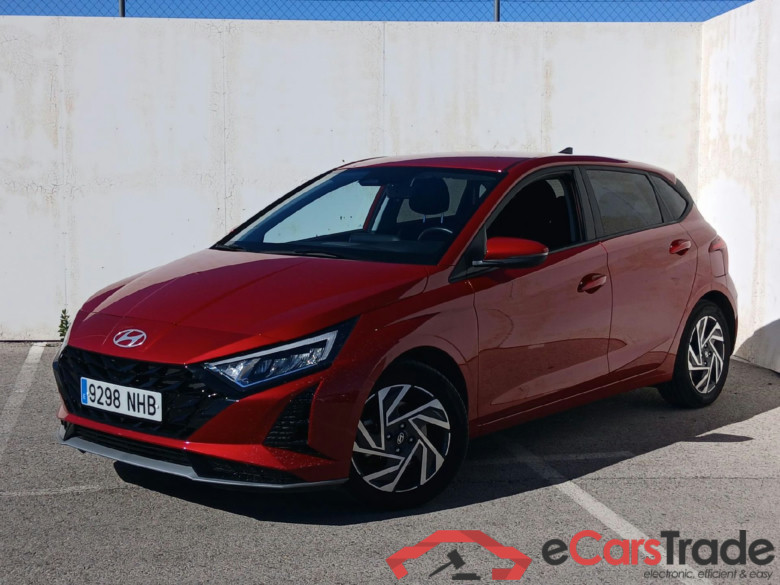 HYUNDAI i20 / 2023 / 5P / berlina con portón 1.0 TGDI 48V Klass #1